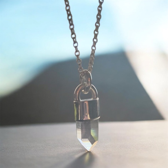 Numi Olive Crystal Quartz Pendant Necklace - Picture 5 of 16